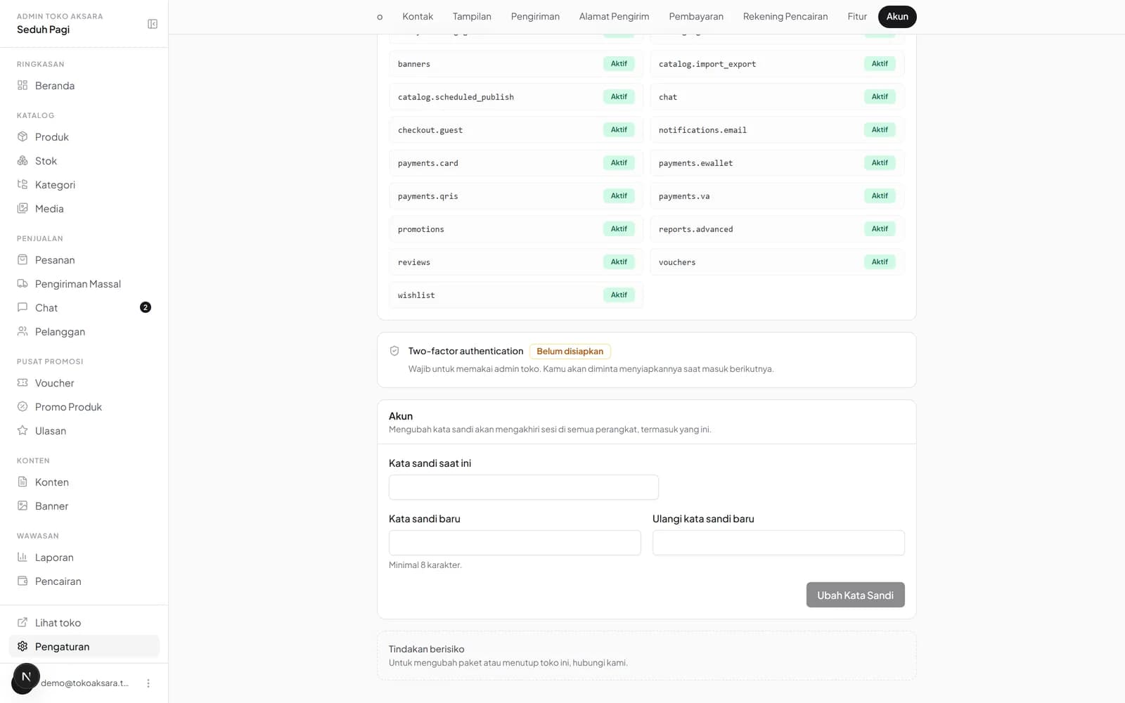 Kartu verifikasi dua langkah dengan badge status di atas form ubah kata sandi berisi kolom sandi lama, sandi baru, dan ulangi sandi